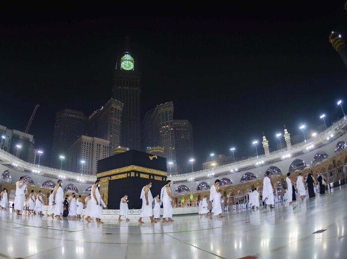 umroh-kembali-dibuka-begini-suasananya-2_43.jpeg