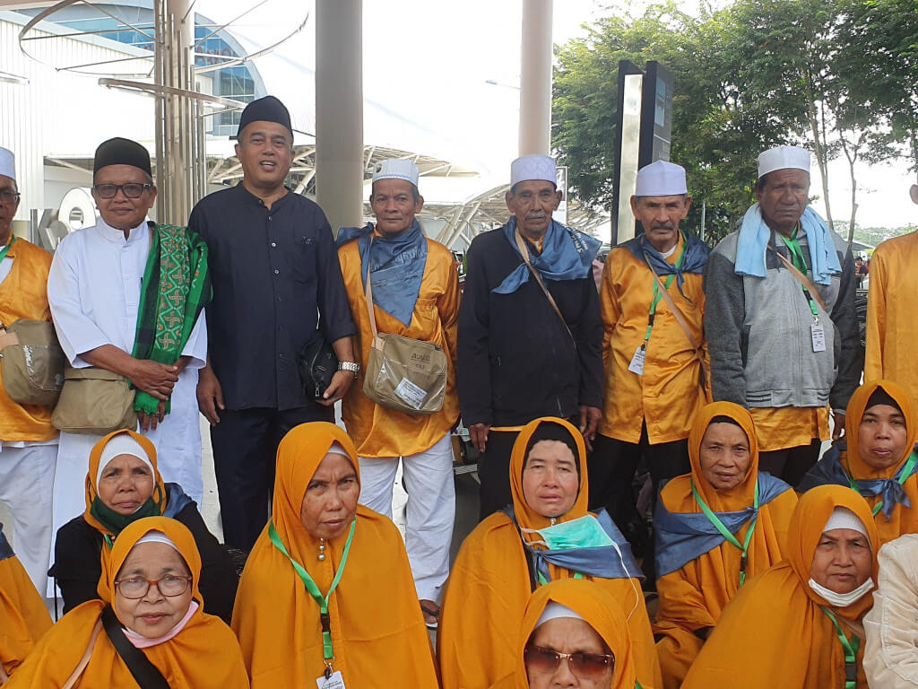 JAMAAH UMRAH TIBA DITANAH AIR