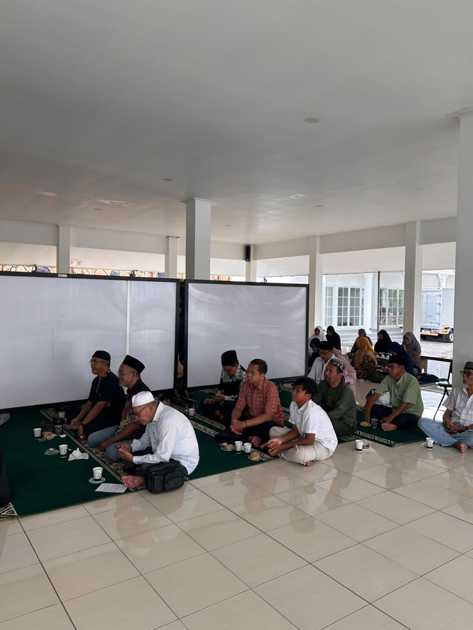 Suasana kajian Majelis Taklim Ibadurrahman IbadTour di Jember