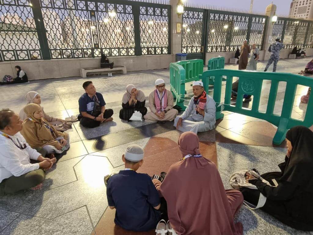 Kajian di Masjid Nabawi