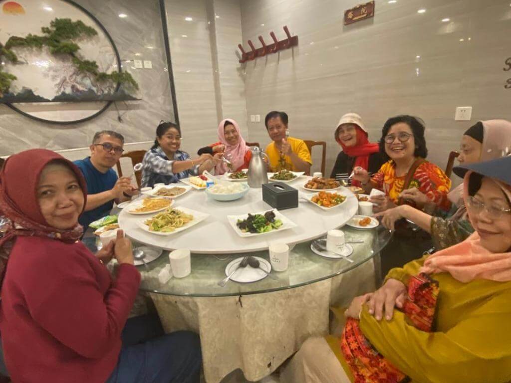 Beijing shanghai 24 mei 2025 muslimtravel.id