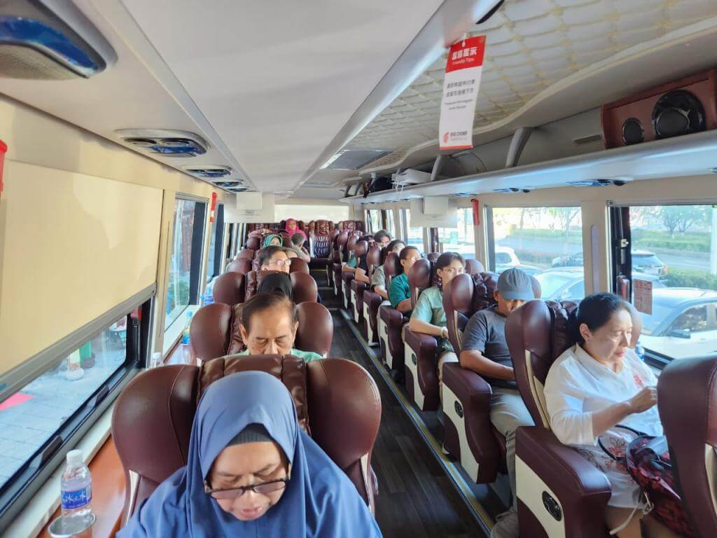 Zhangjiajie Fenghuang Chongqing 29 Juni 2025