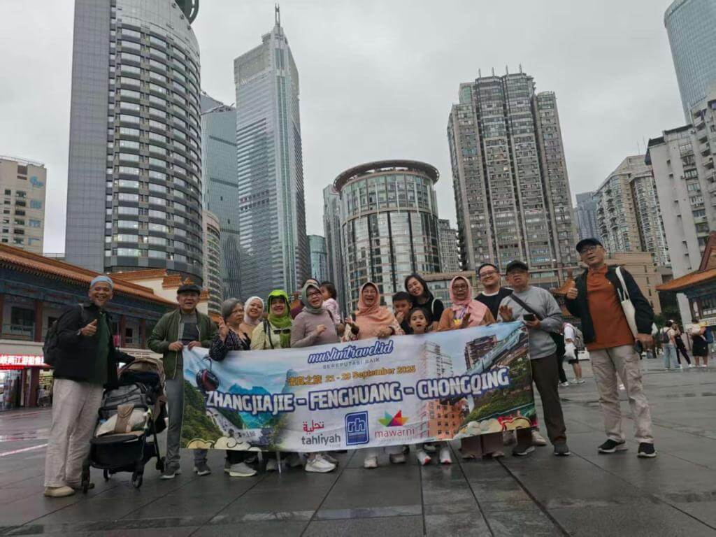 zhangjiajie fenghuang chongqing muslimtravel.id 2025