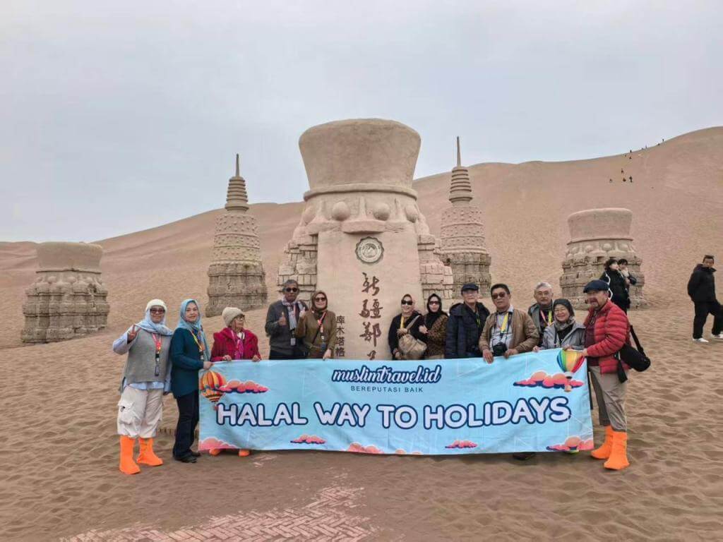 xinjiang muslimtravel.id november 2025