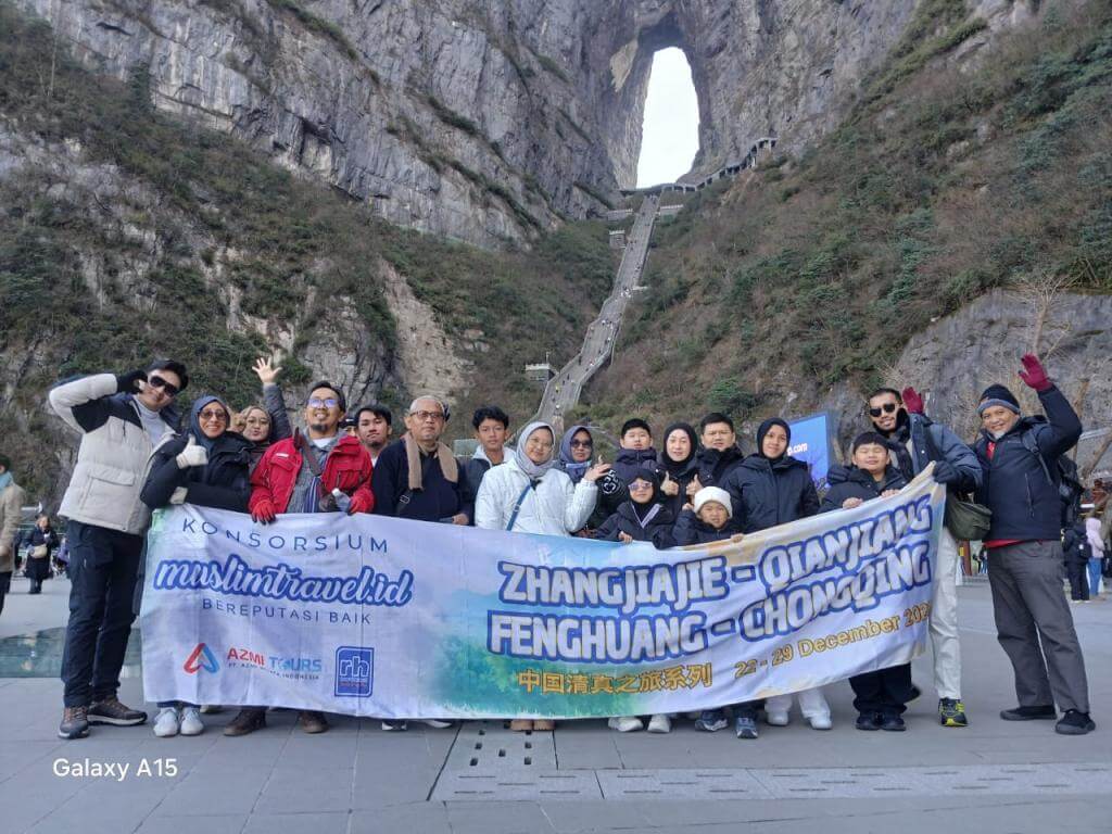 ZHANGJIAJIE CHONGQING 22 DESEMBER 2025 MUSLIMTRAVEL.ID