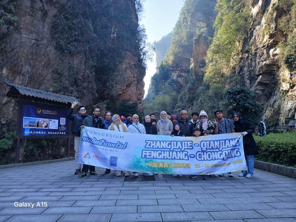 ZHANGJIAJIE CHONGQING 22 DESEMBER 2025 MUSLIMTRAVEL.ID