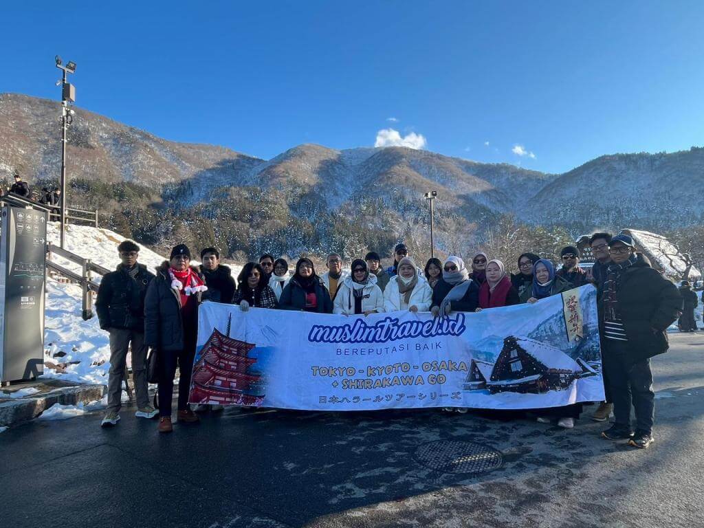 Jepang Golden Route Shirakawago, 24 Des 2025 muslimtravel.id