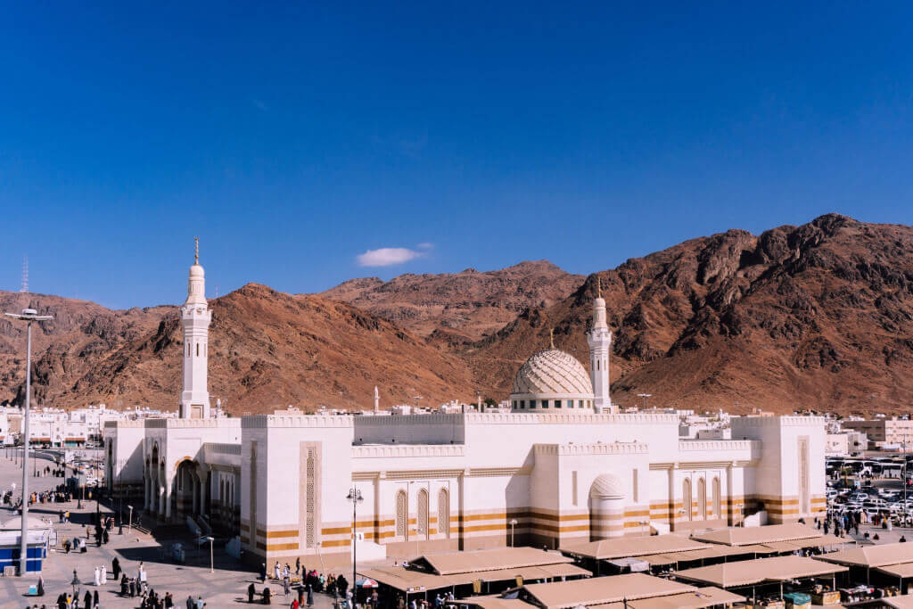 GUNUNG UHUD.jpg