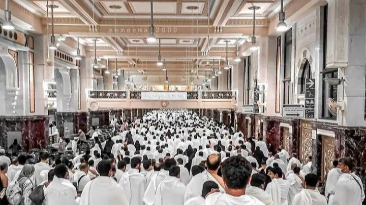 jamaah umrah seluruh dunia.jpg