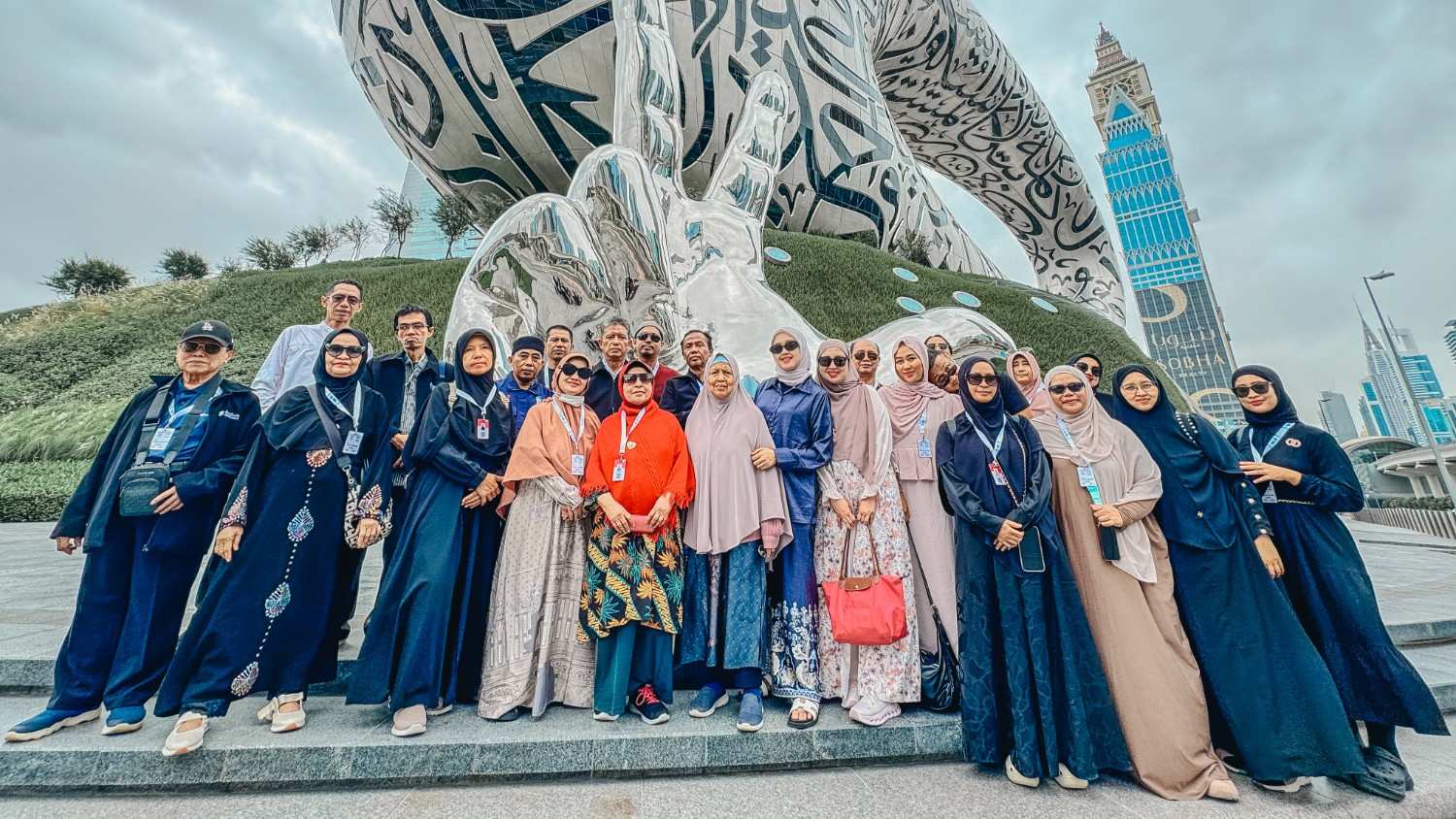 umrah plus wisata bersama dagowisata.jpg