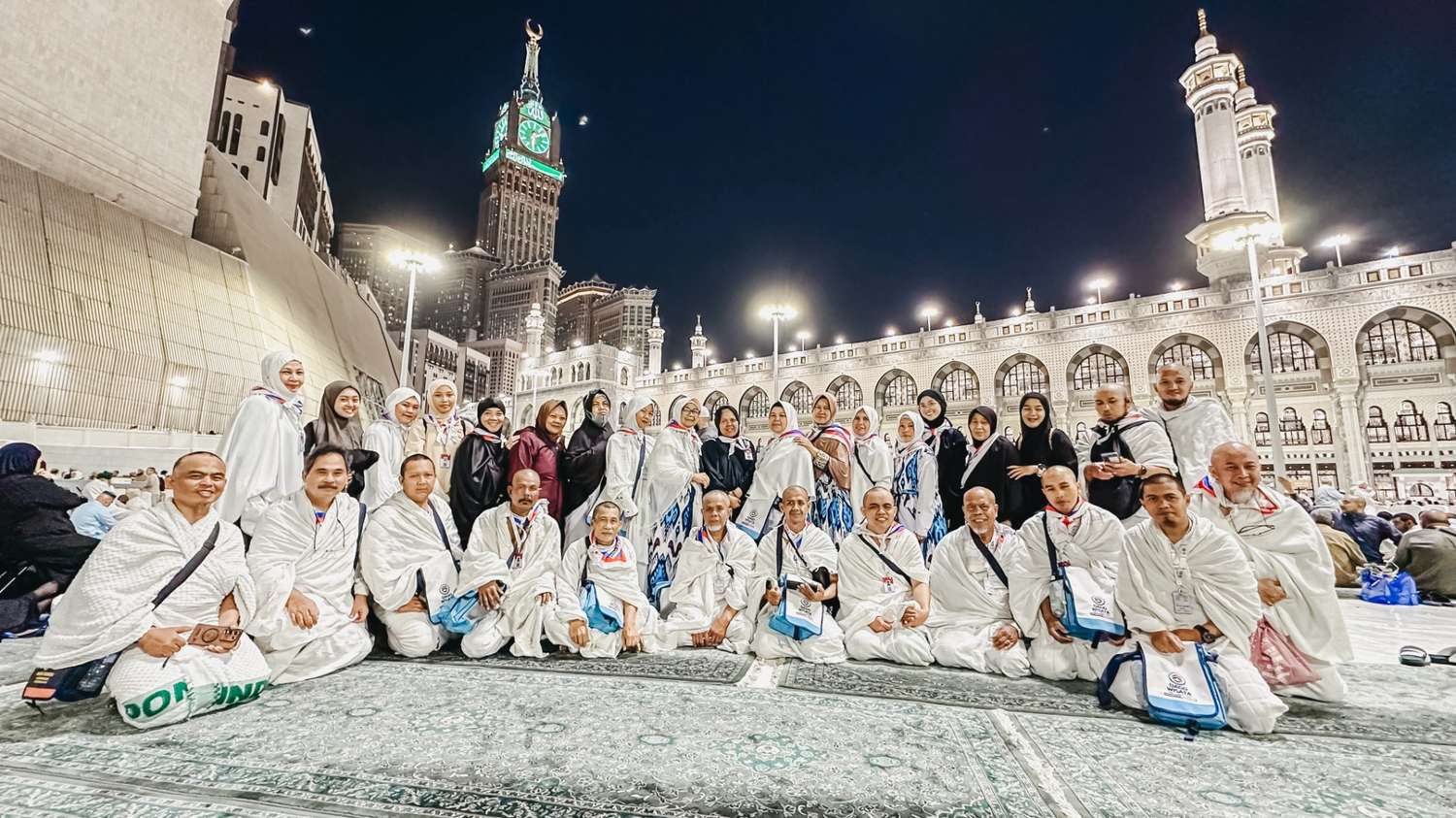jamaah travel umroh bandung.jpg