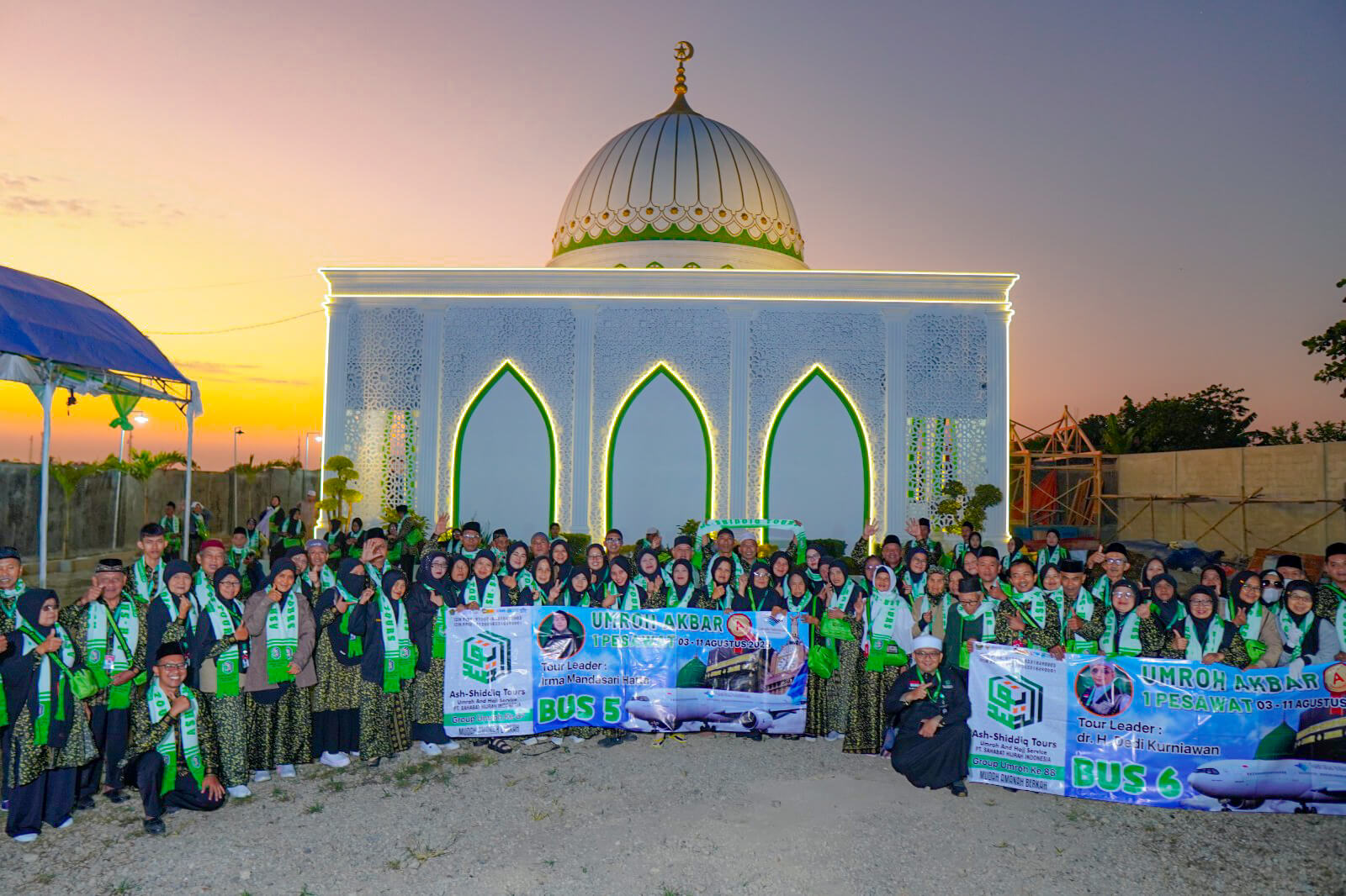 ashshiddiqtours.co.id