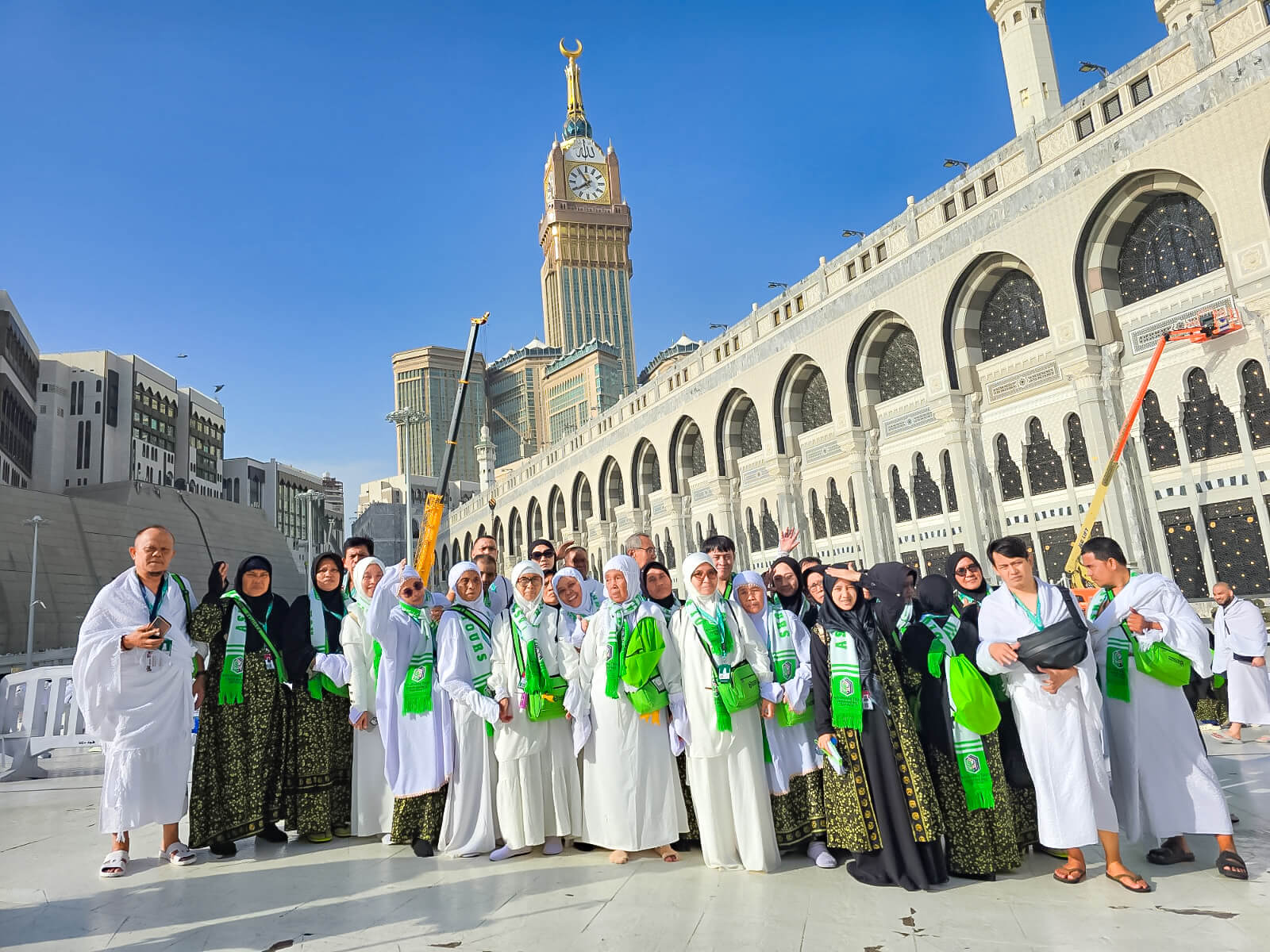 ashshiddiqtours.co.id