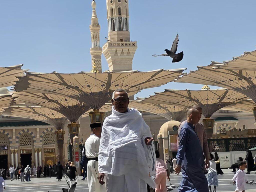 UMRAH APRIL
