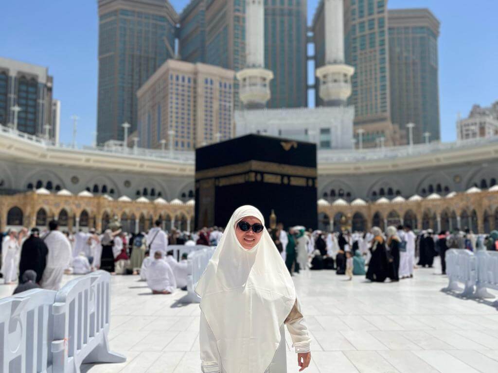 UMRAH APRIL