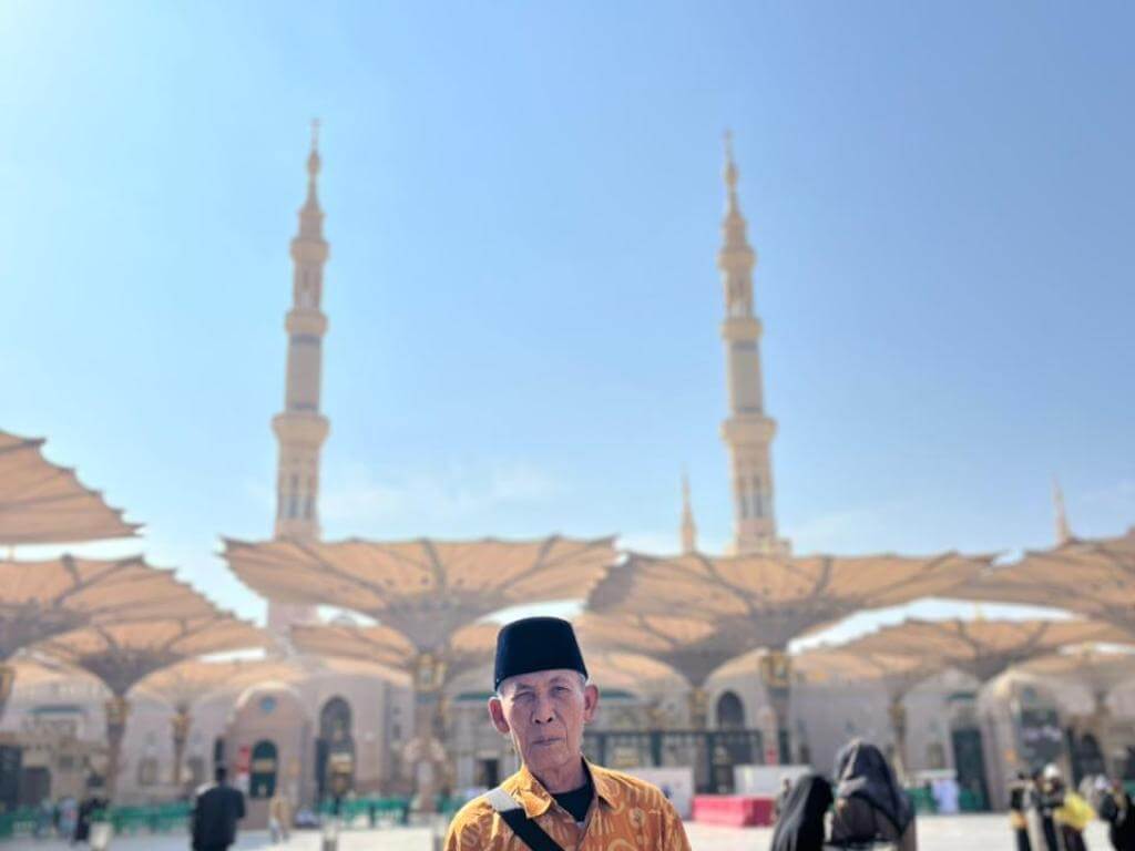 UMROH ZARA TOUR & TRAVEL