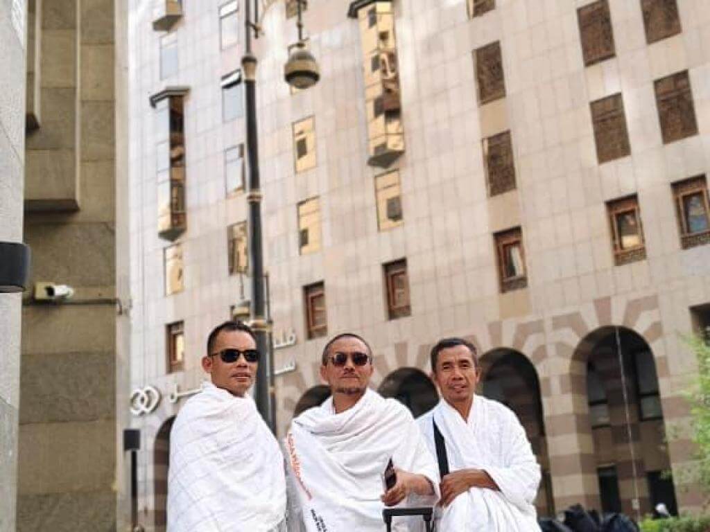 UMROH ZARA TOUR & TRAVEL