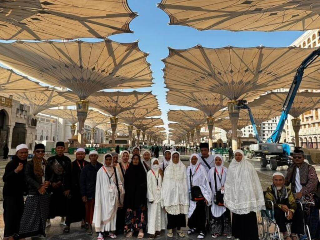 UMROH ZARA TOUR & TRAVEL