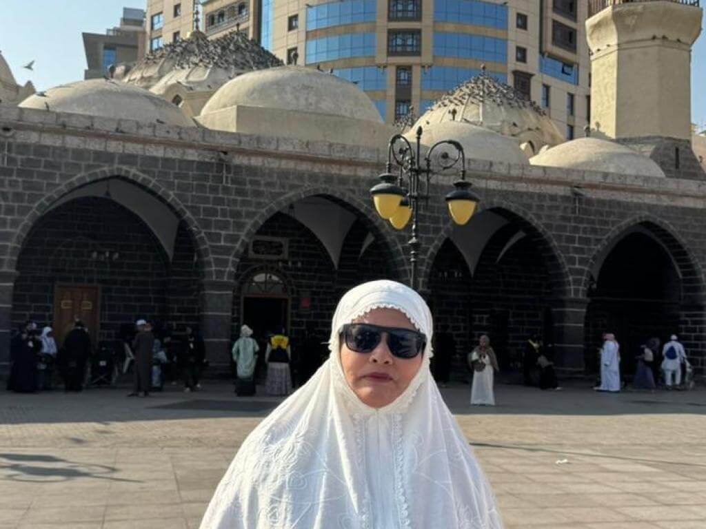 UMROH ZARA TOUR & TRAVEL