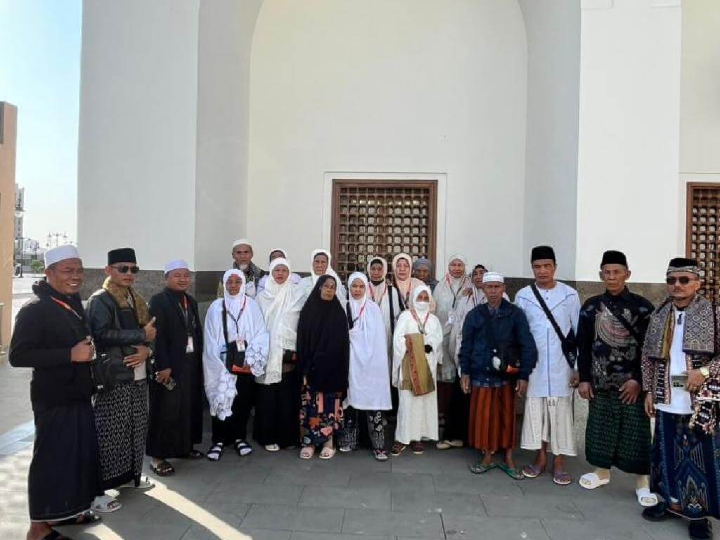 UMROH ZARA TOUR & TRAVEL