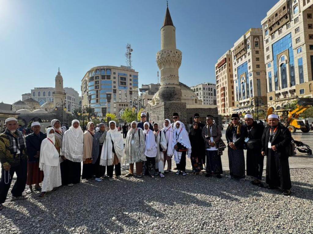 UMROH ZARA TOUR & TRAVEL