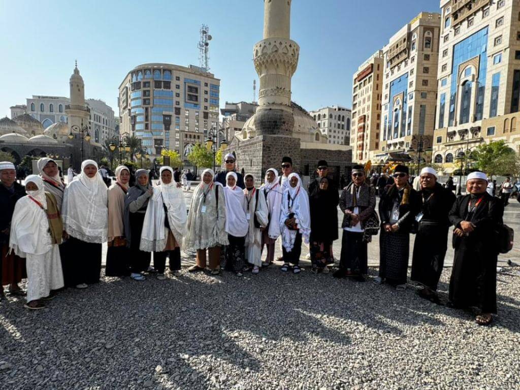 UMROH ZARA TOUR & TRAVEL