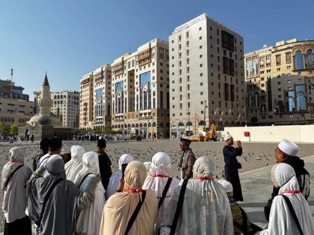 UMROH ZARA TOUR & TRAVEL