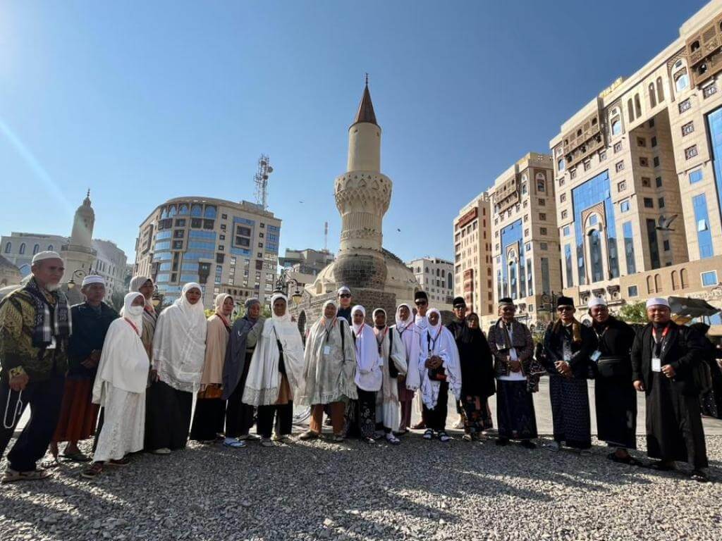 UMROH ZARA TOUR & TRAVEL