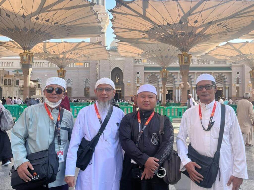 UMROH ZARA TOUR & TRAVEL