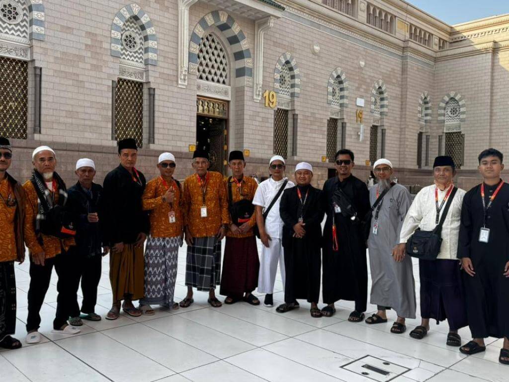 UMROH ZARA TOUR & TRAVEL