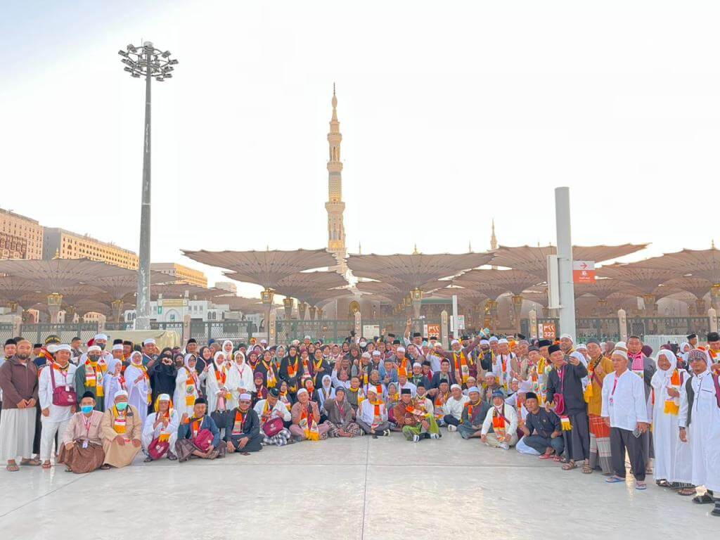 PELATARAN MASJID NABAWI