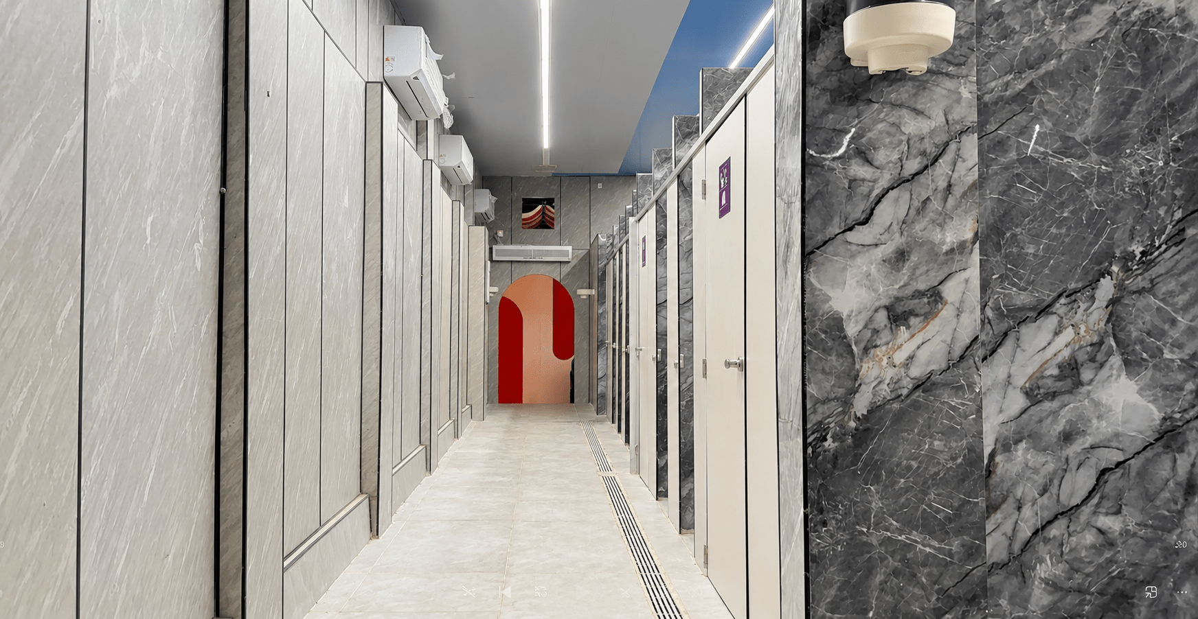 Toilet tenda Mina