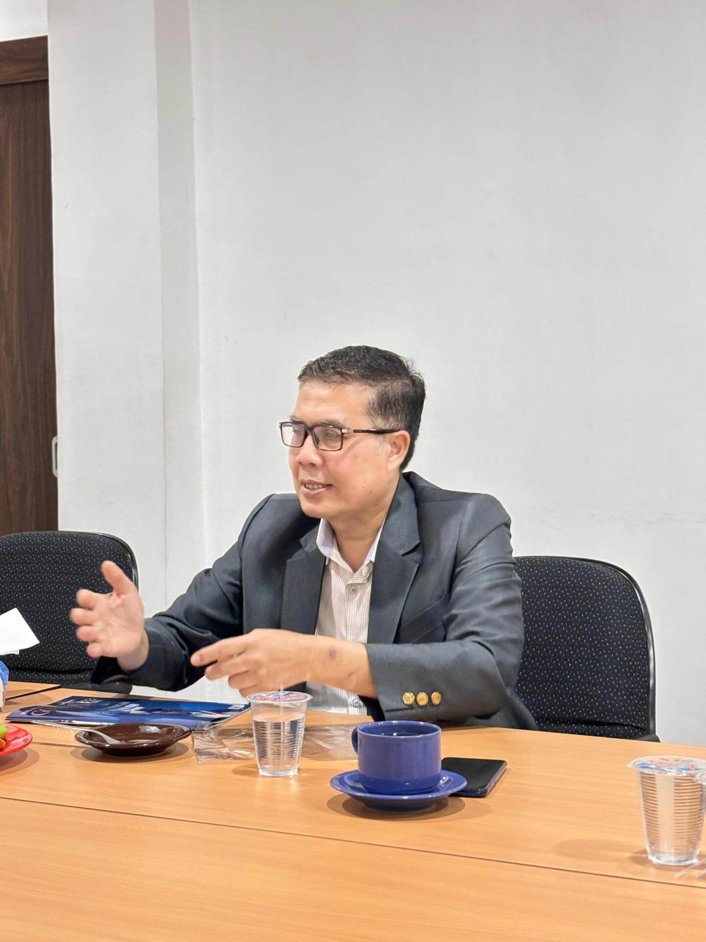 Almaida Tour And Travel.jpg