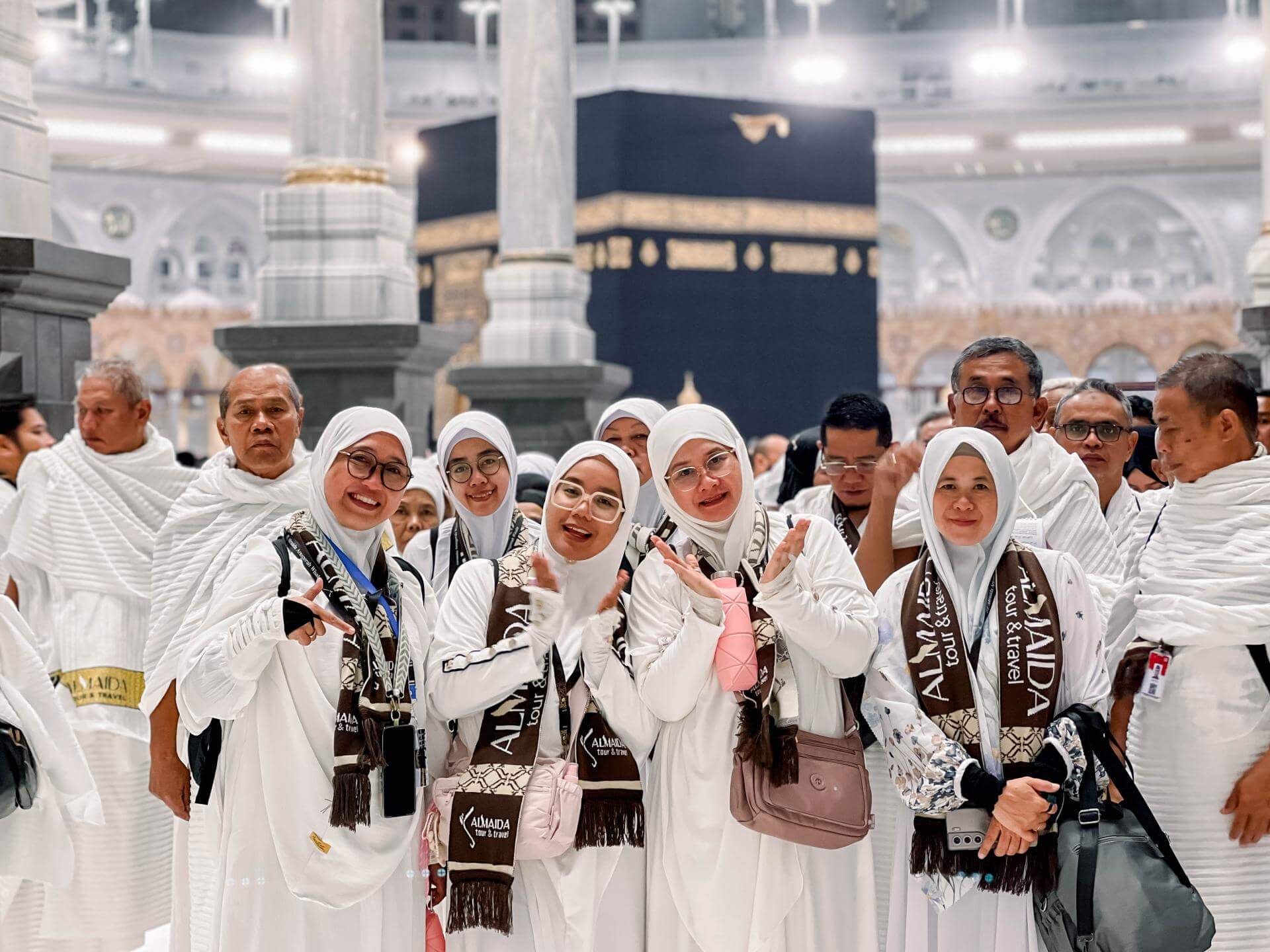 almaidatour.com