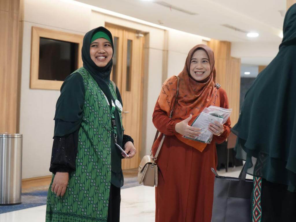 Mitra Mihrab Qolbi mendampingi jemaah