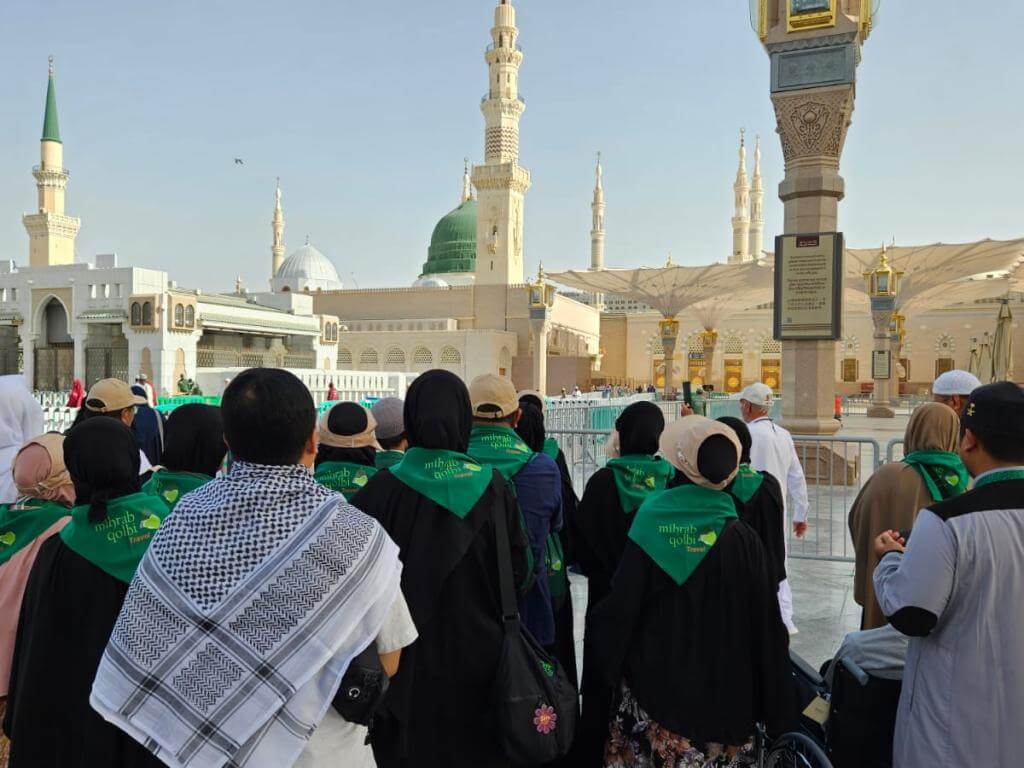 Ziarah Sekitar Masjid Nabawi