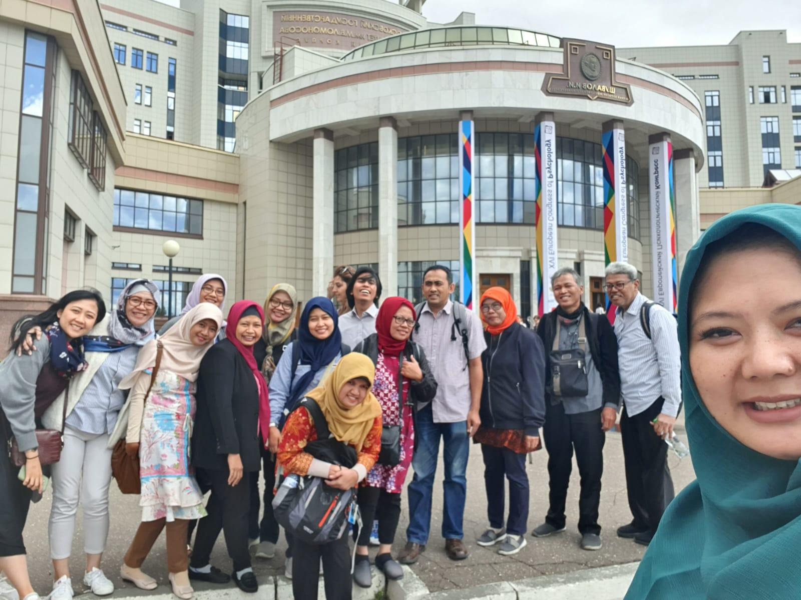 shahiratravel.com