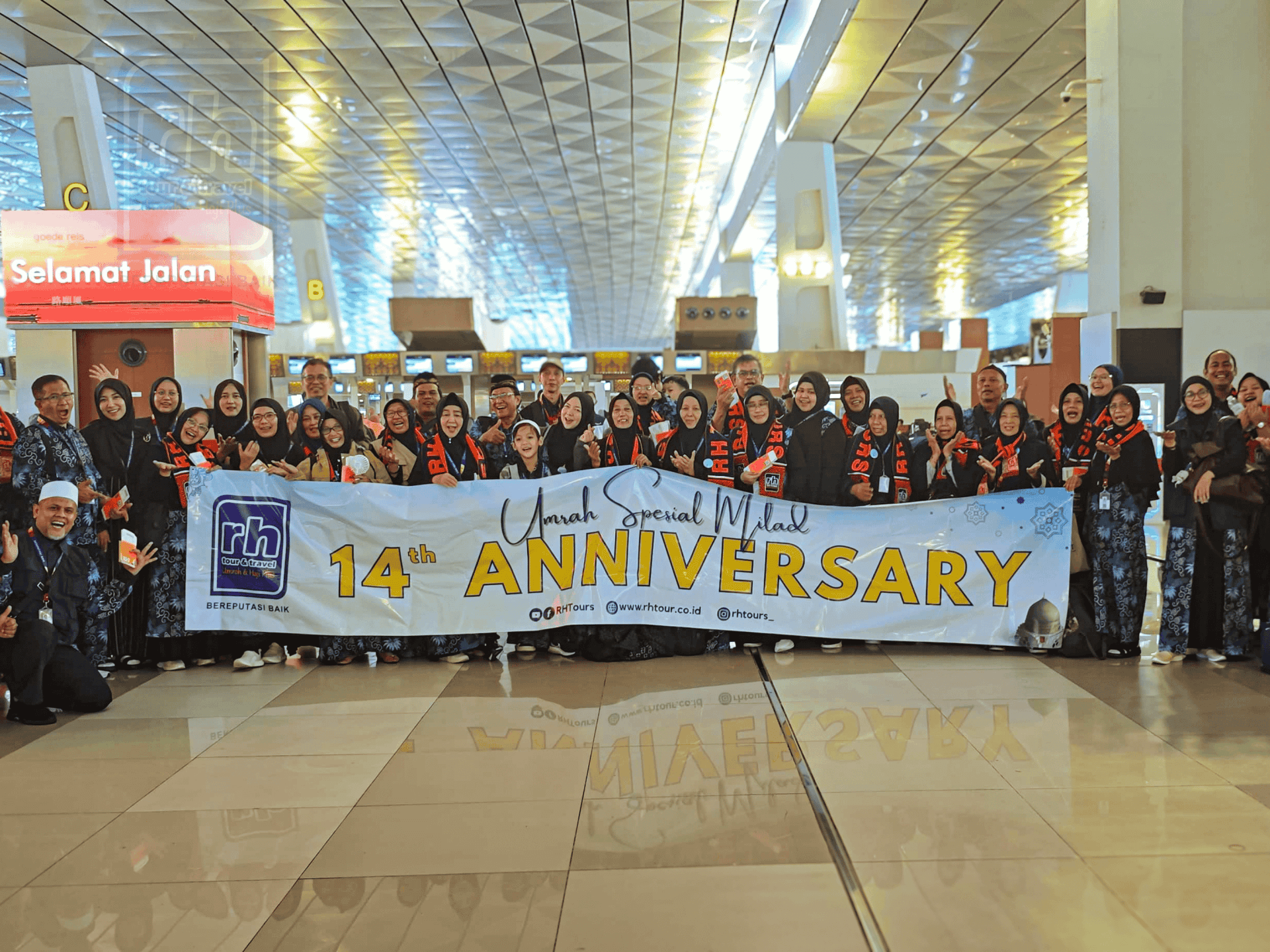 Flyer paket Produk New Umrah 2025 (WEB) (13).png