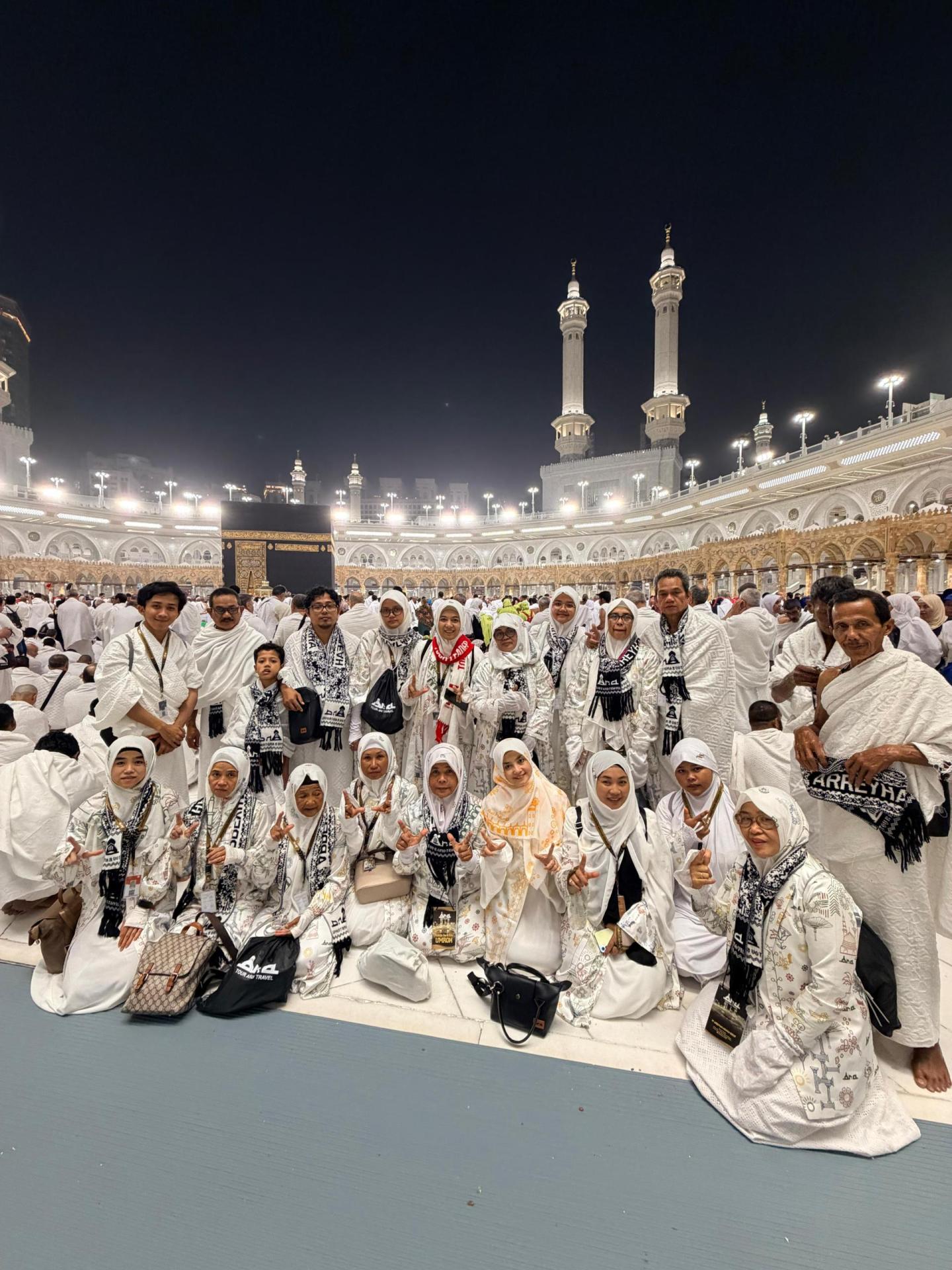 aratourandtravel.com