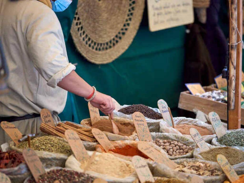 Pasar Kakiyah