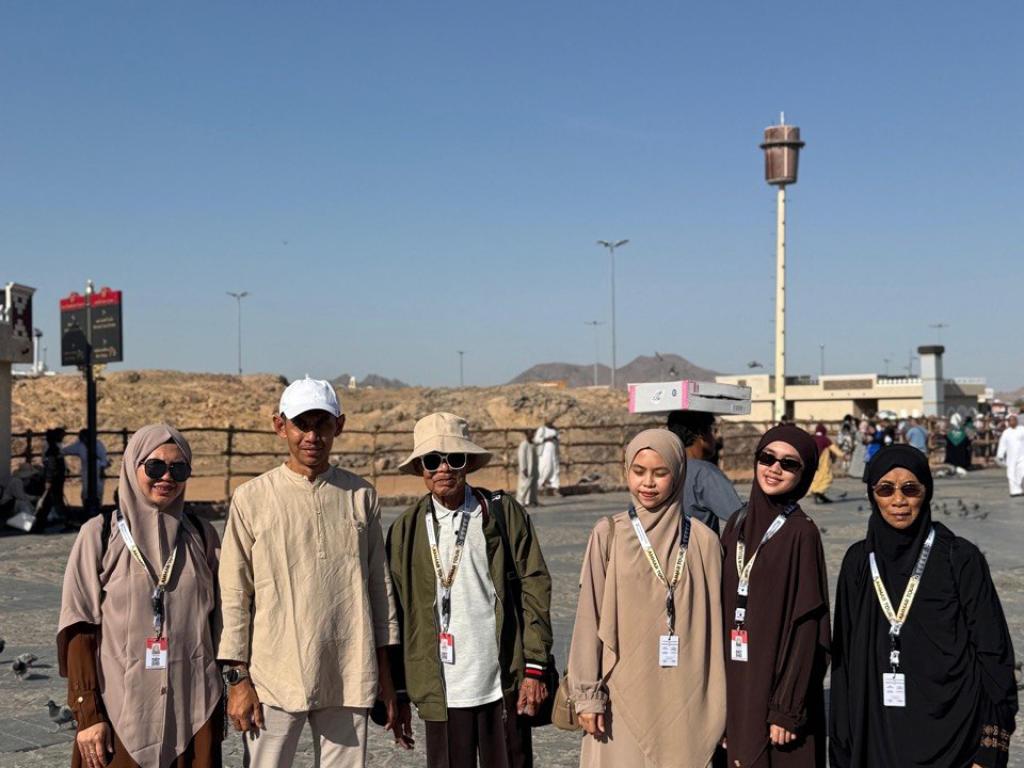 Ammar Tour Umroh+Dubai 08 Juni 2026