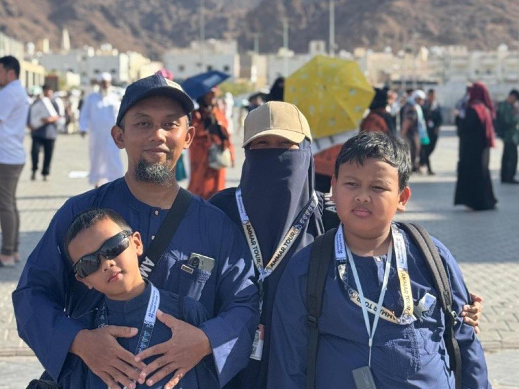 Ammar Tour Umroh+Dubai 08 Juni 2026