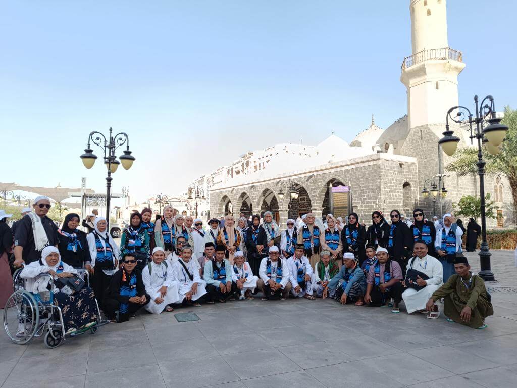 Ziarah sekitar Masjid Nabawi (Masjid AL Ghomamah)