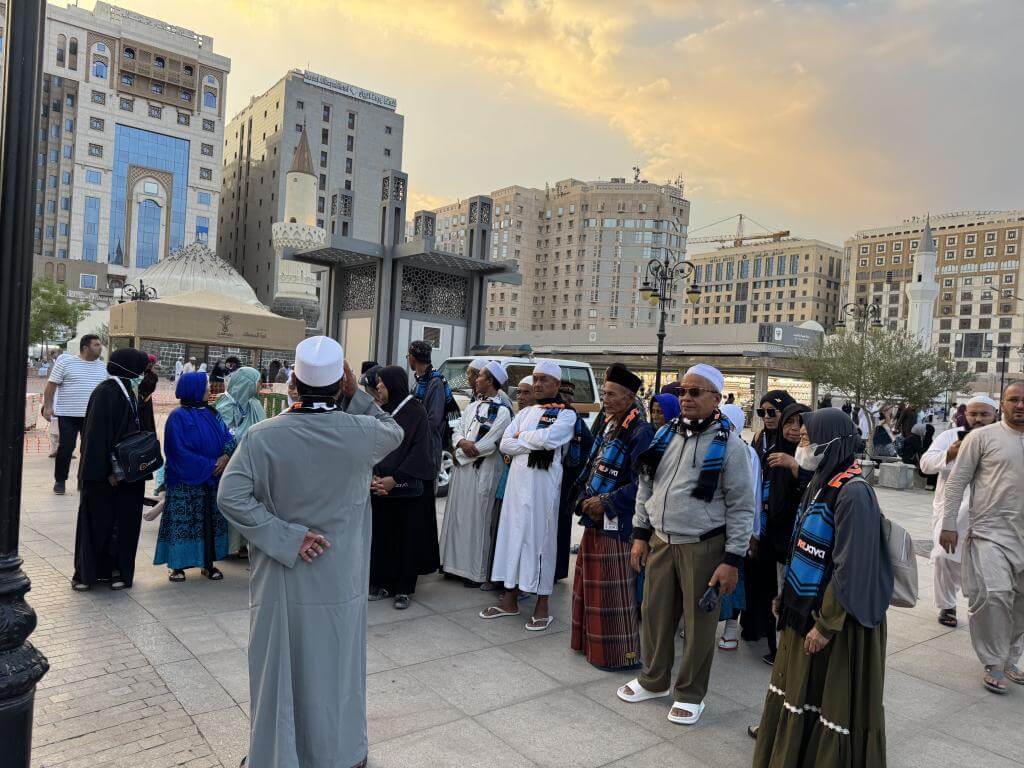 Ziarah Sekitar Mesjid Nabawi