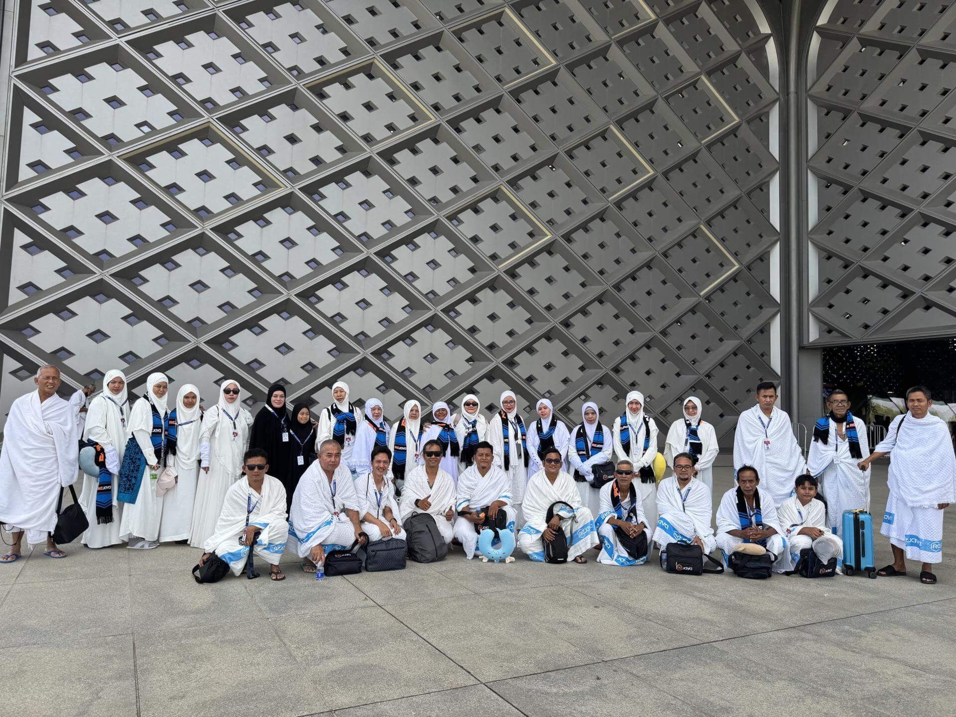 REJAVA TOUR & TRAVEL