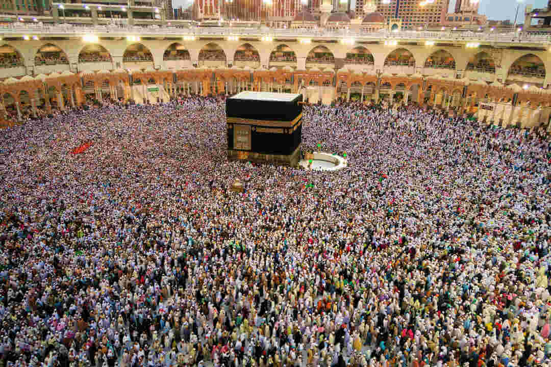 Pengertian Tawaf Haji, Jenis dan Waktu Pelaksanaanya.jpg