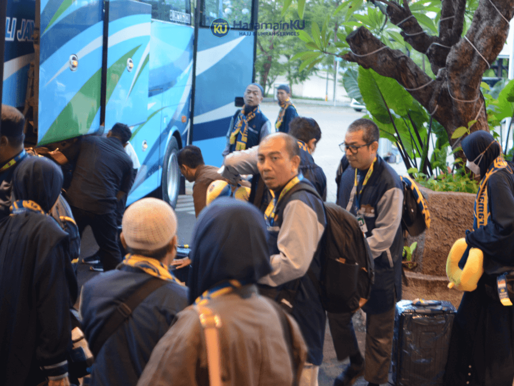 bersiap dengan armada suttlebus