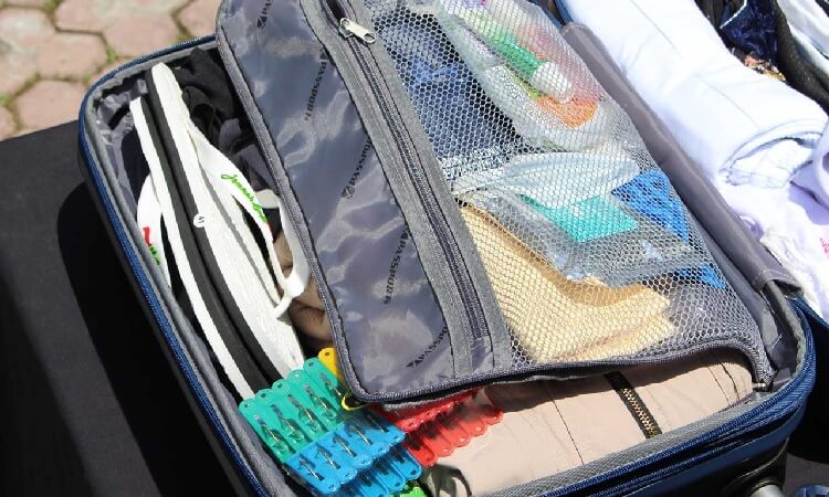 Daftar Perlengkapan Haji dan Umroh yang Perlu Dibawa Jamaah.jpg