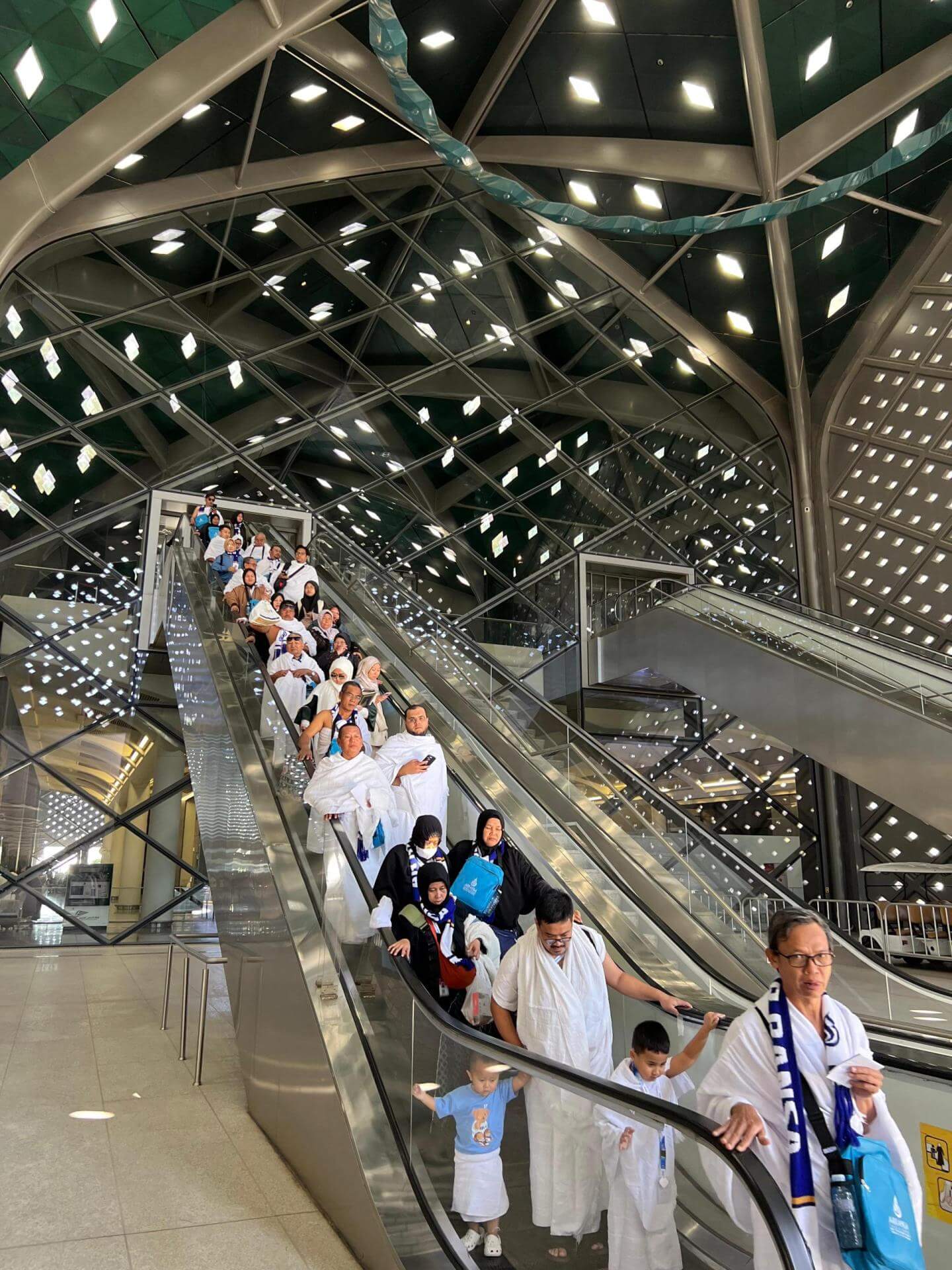 arransatourtravel.com