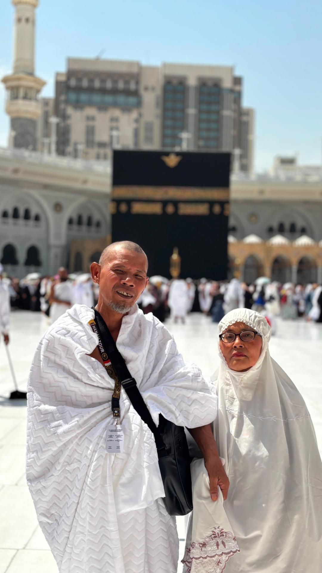 foto_kaabah_hanah_tour.jpg